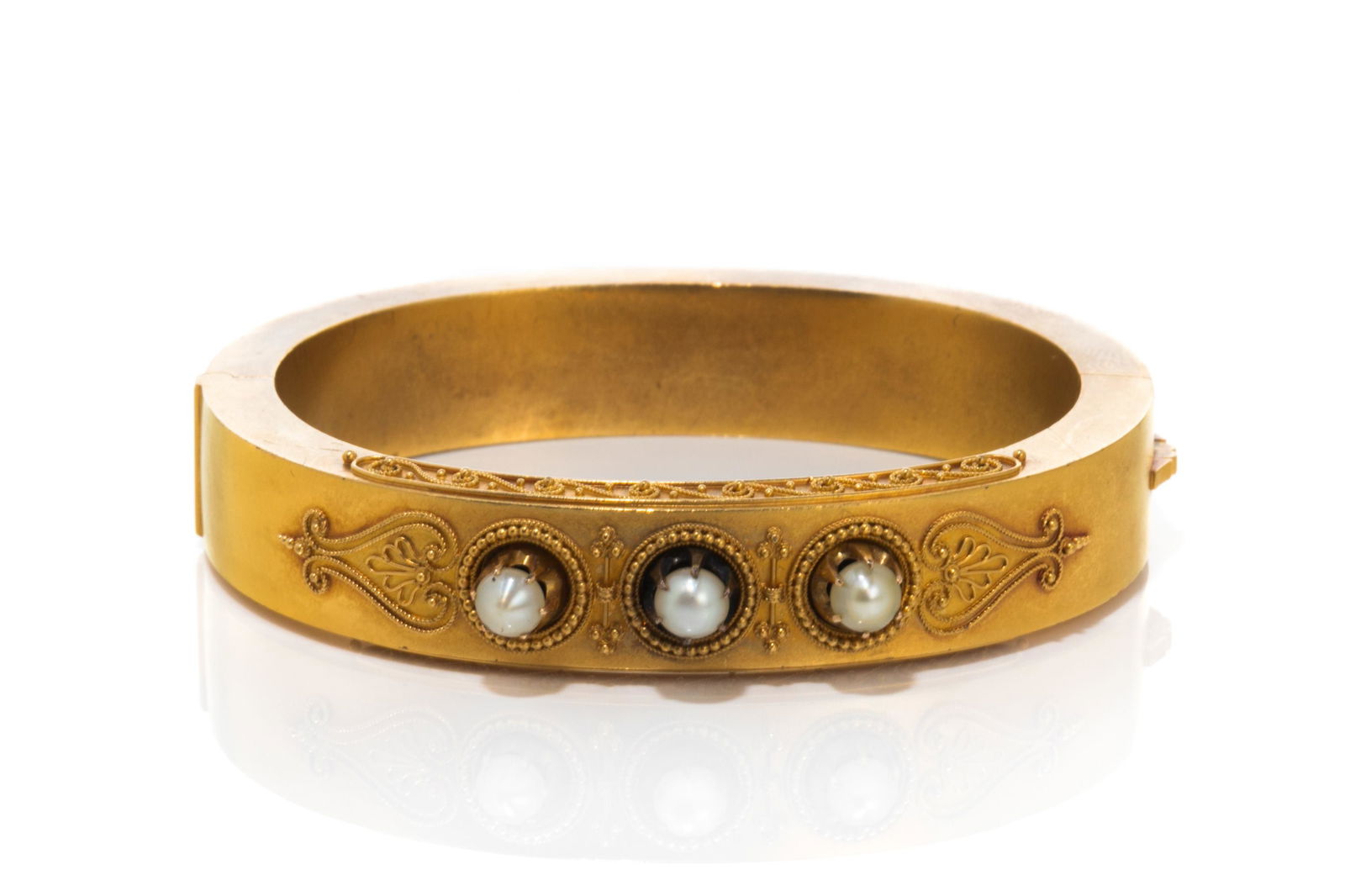 VICTORIAN 14K GOLD ETRUSCAN REVIVAL BRACELET, 32g (1 of 3)