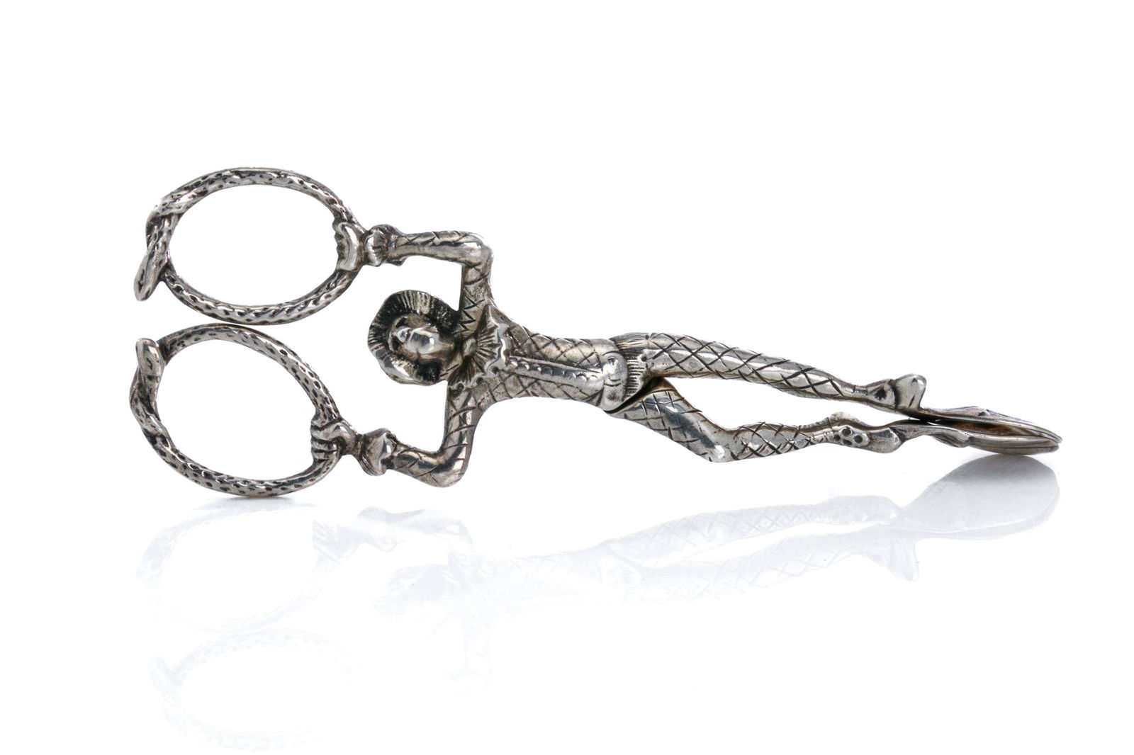 SILVER HARLEQUIN SUGAR TONGS, 47g (1 of 4)
