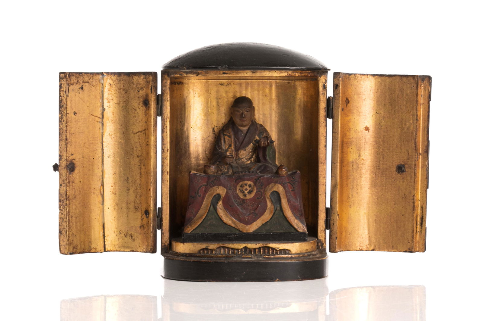 A JAPANESE GILT & LACQUERED WOOD PORTABLE SHRINE (1 of 6)