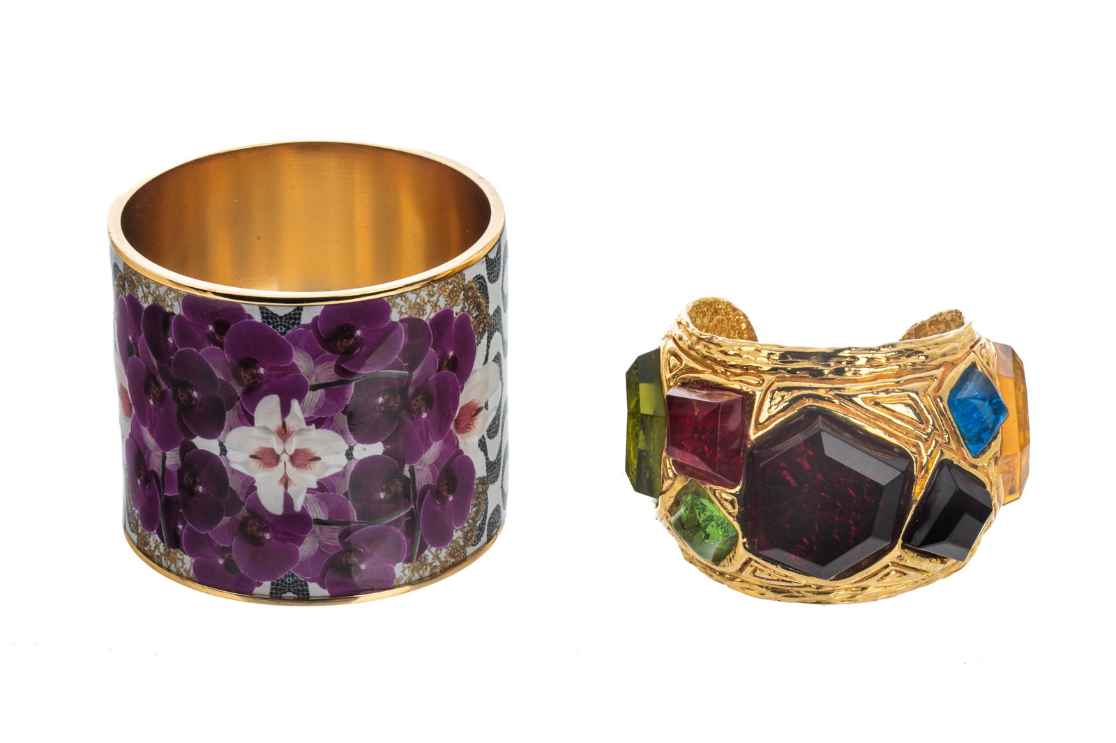 TWO CONTEMPORARY BANGLE BRACELETS (1 of 1)