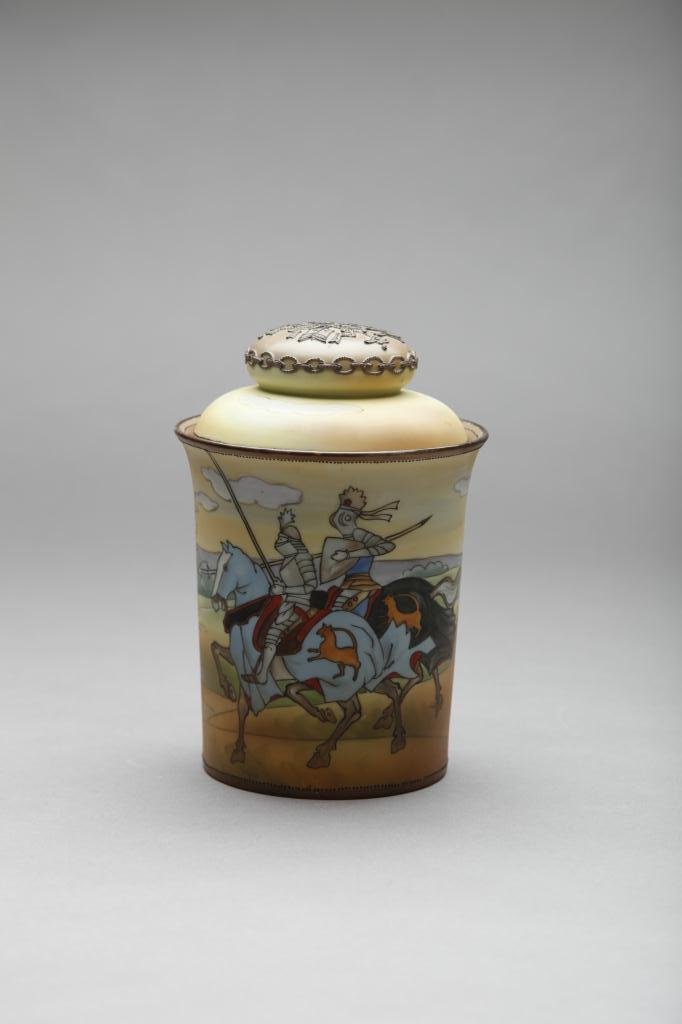 NIPPON HAND PAINTED KNIGHTS ON HORSEBACK HUMIDOR: Depicting Sir Lancelot with landscape ground, brown moriage border. Green M-in-Wreath, H 19 cm. (7 1/2 in.)