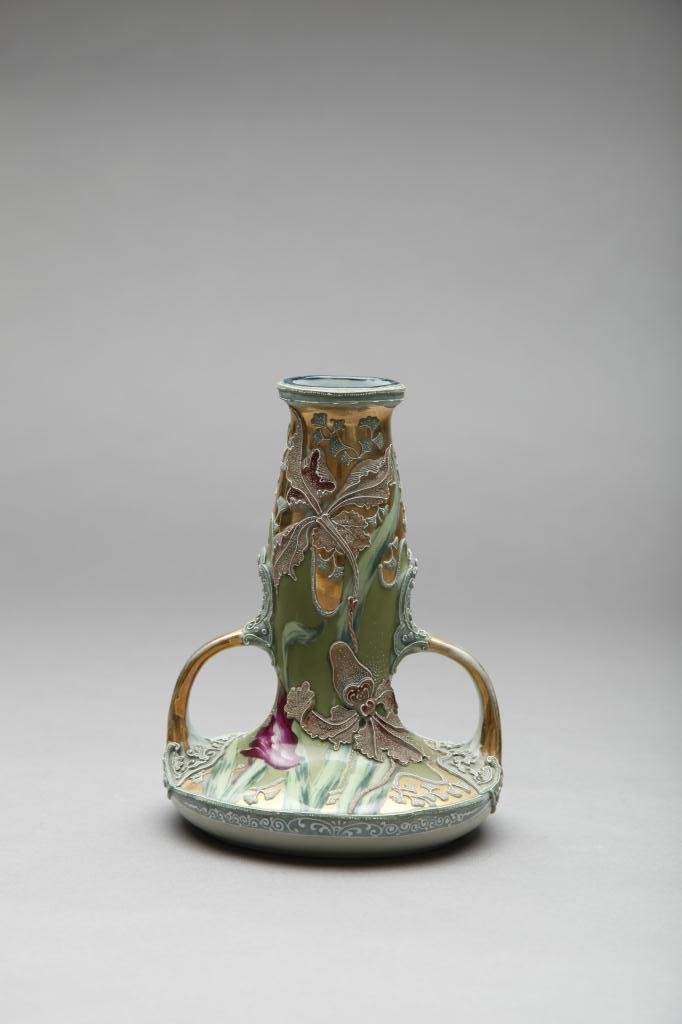 NIPPON HAND PAINTED MORIAGE TWO-HANDLE VASE: Green ground with painted and moriage decorated orchids. Blue Maple Leaf, H 19 cm. (7 1/2 in.)