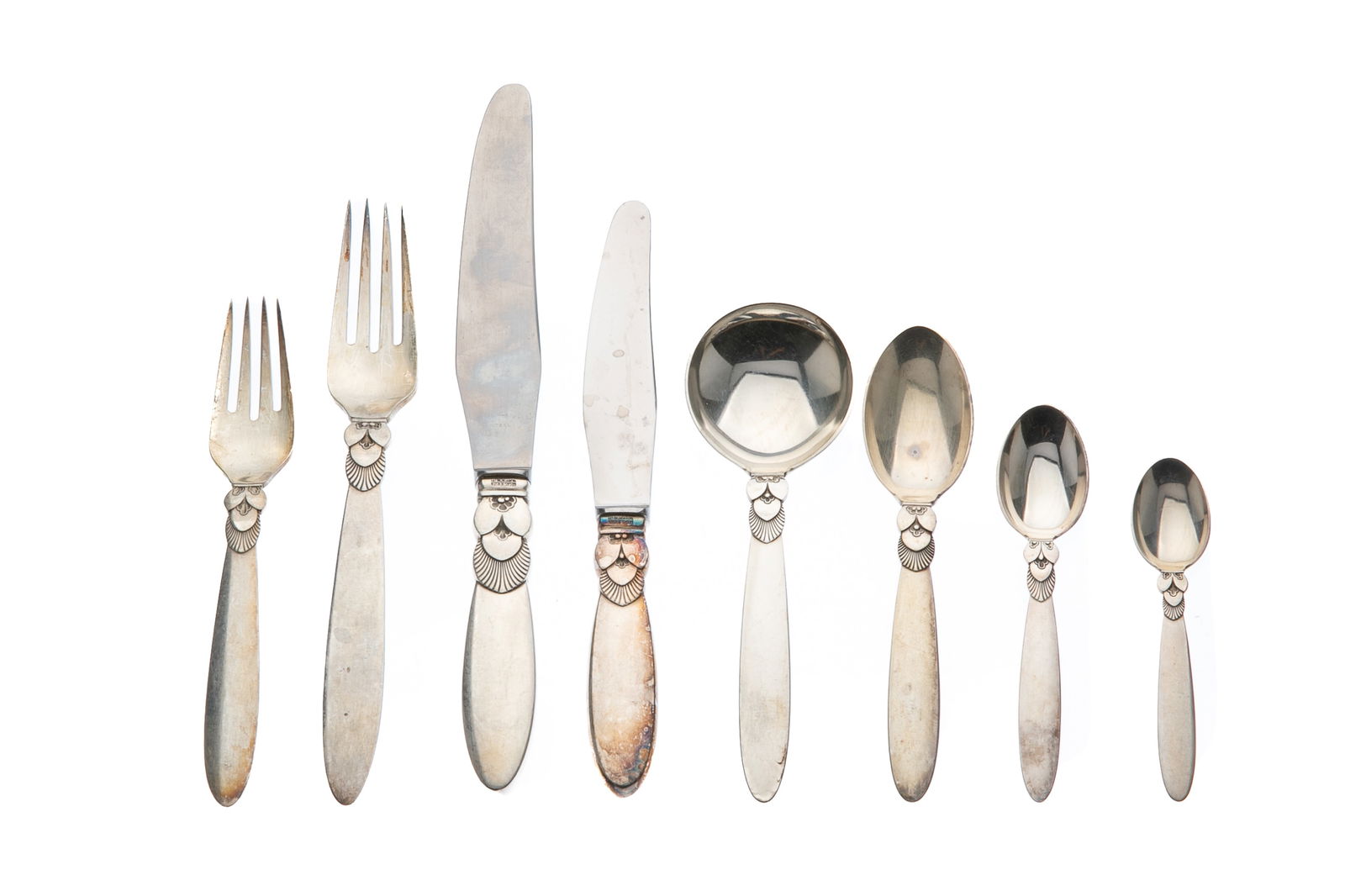 87 PCS GEORG JENSEN SILVER FLATWARE SERVICE, 2787g (1 of 3)