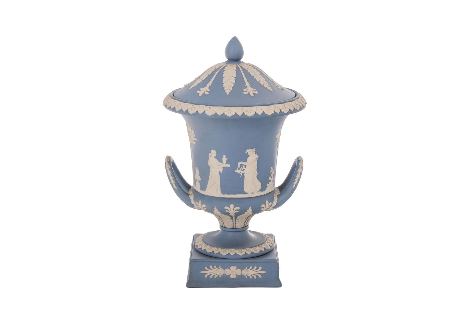 WEDGWOOD JASPERWARE COVERED URN (1 of 4)