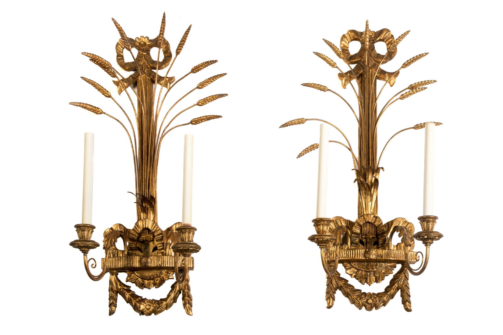 PAIR OF GILTWOOD WALL SCONCES (1 of 1)