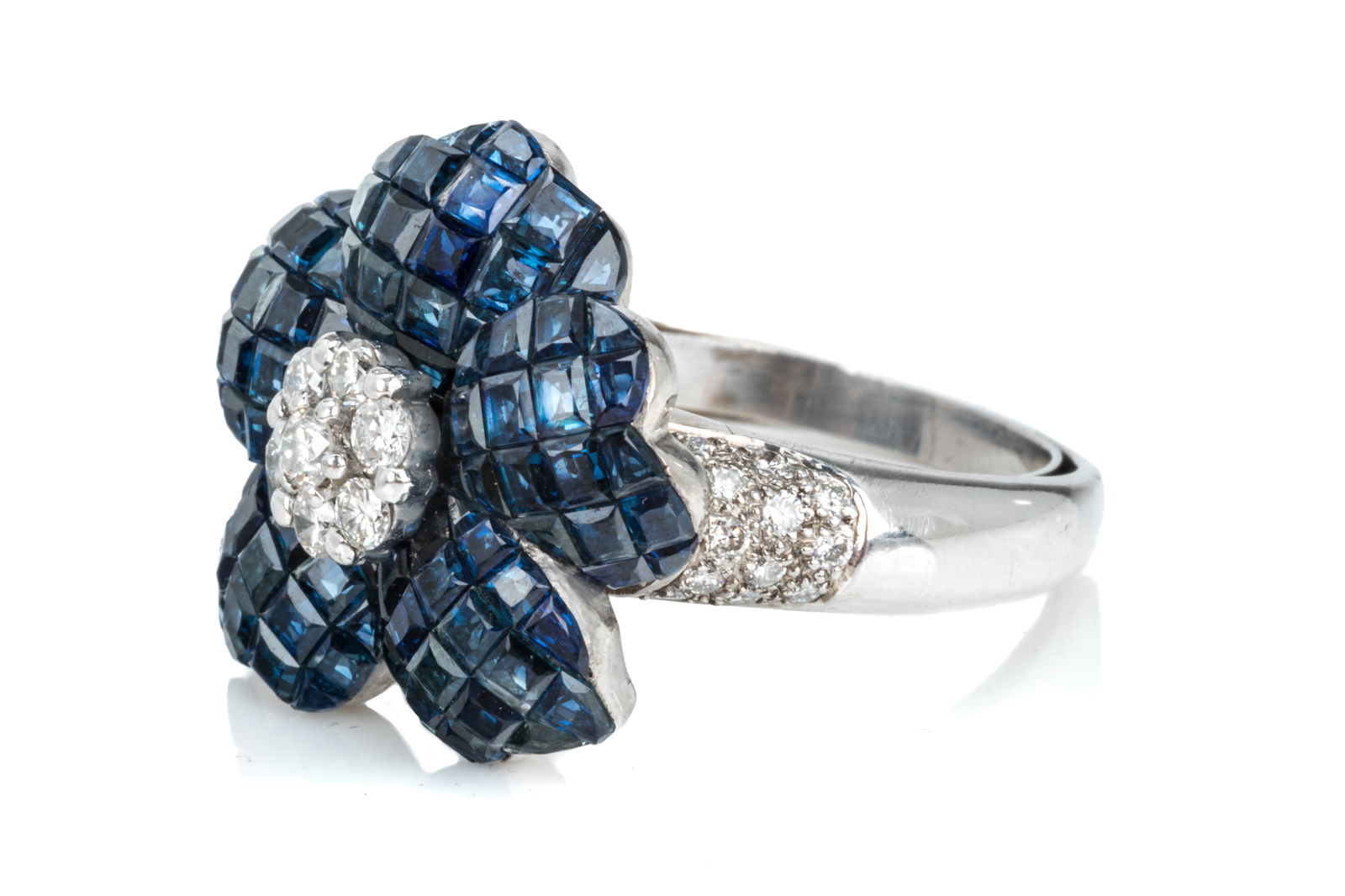 18K GOLD, DIAMOND AND BLUE TOPAZ DRESS RING, 12.9g (1 of 3)