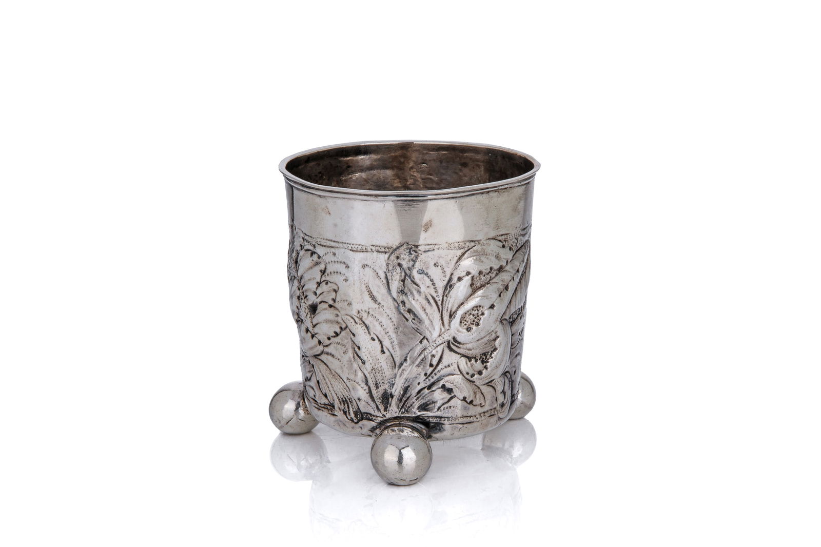 EARLY CONTINENTAL SILVER BEAKER CUP, 145g (1 of 4)
