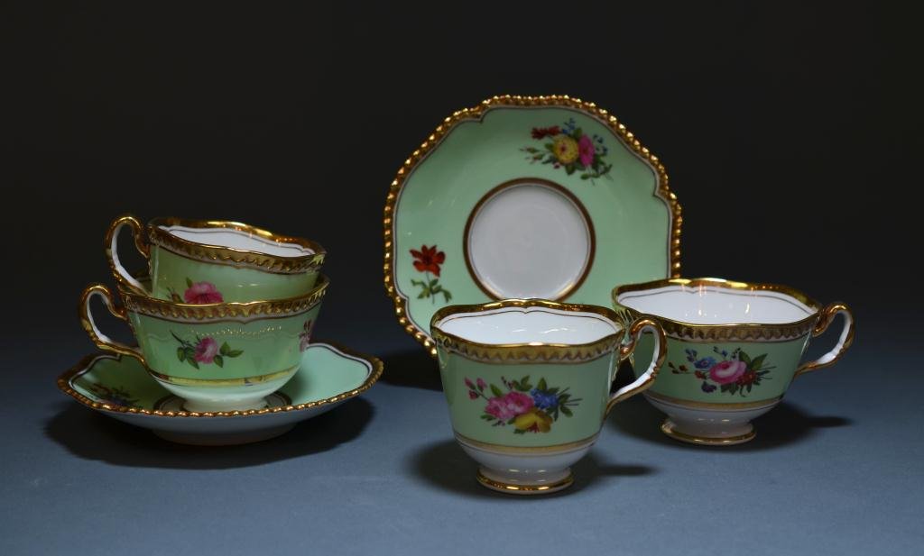 SIX FLIGHT BARR & BARR PORCELAIN TRIOS: Apple green ground with hand painted floral sprays and gilt rims, impressed marked FBB for Worcester. Dia of saucer 15.3 cm. (6 in.)