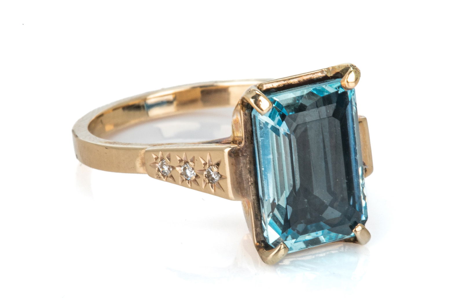 10K GOLD,  AQUAMARINE AND DIAMOND DRESS RING, 5.5g (1 of 3)