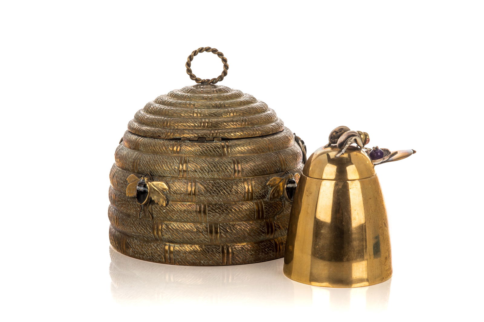 TWO DECORATIVE BRASS BEEHIVE POTS (1 of 6)