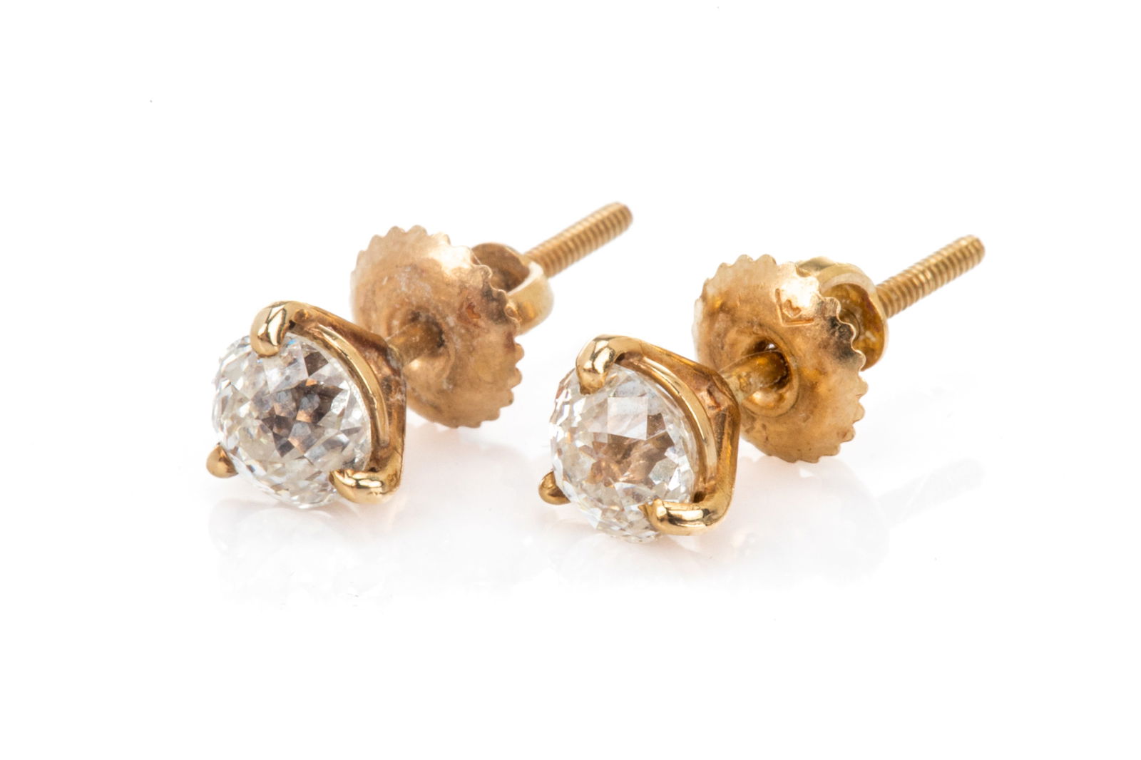 PAIR OF 14K GOLD DIAMOND SOLITAIRE EARRINGS, 1.3g (1 of 3)