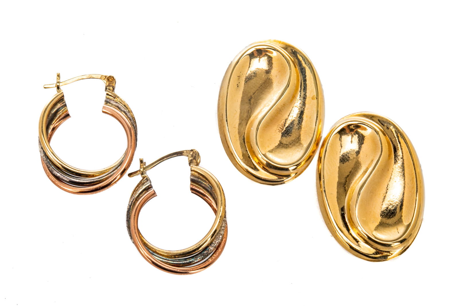 TWO PAIRS OF 10K YELLOW GOLD EARRINGS, 7.7g (1 of 2)