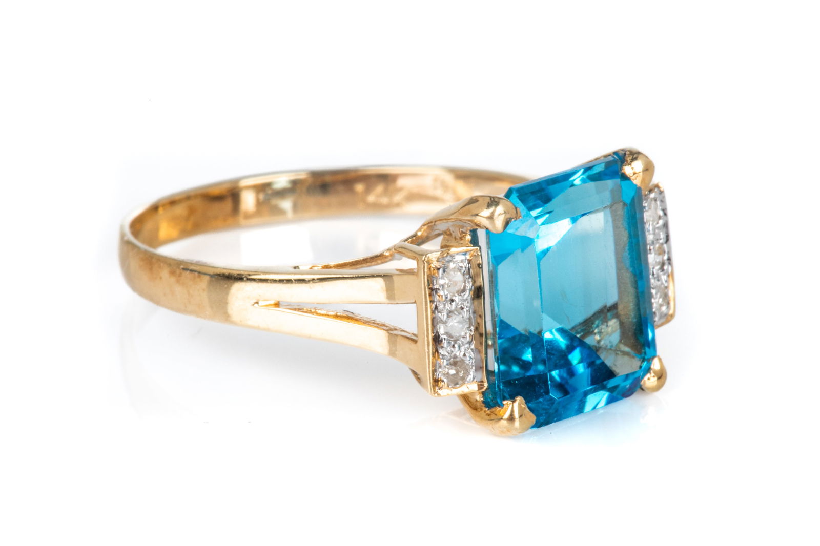 14K GOLD, BLUE TOPAZ, AND DIAMOND DRESS RING, 3.4g (1 of 3)