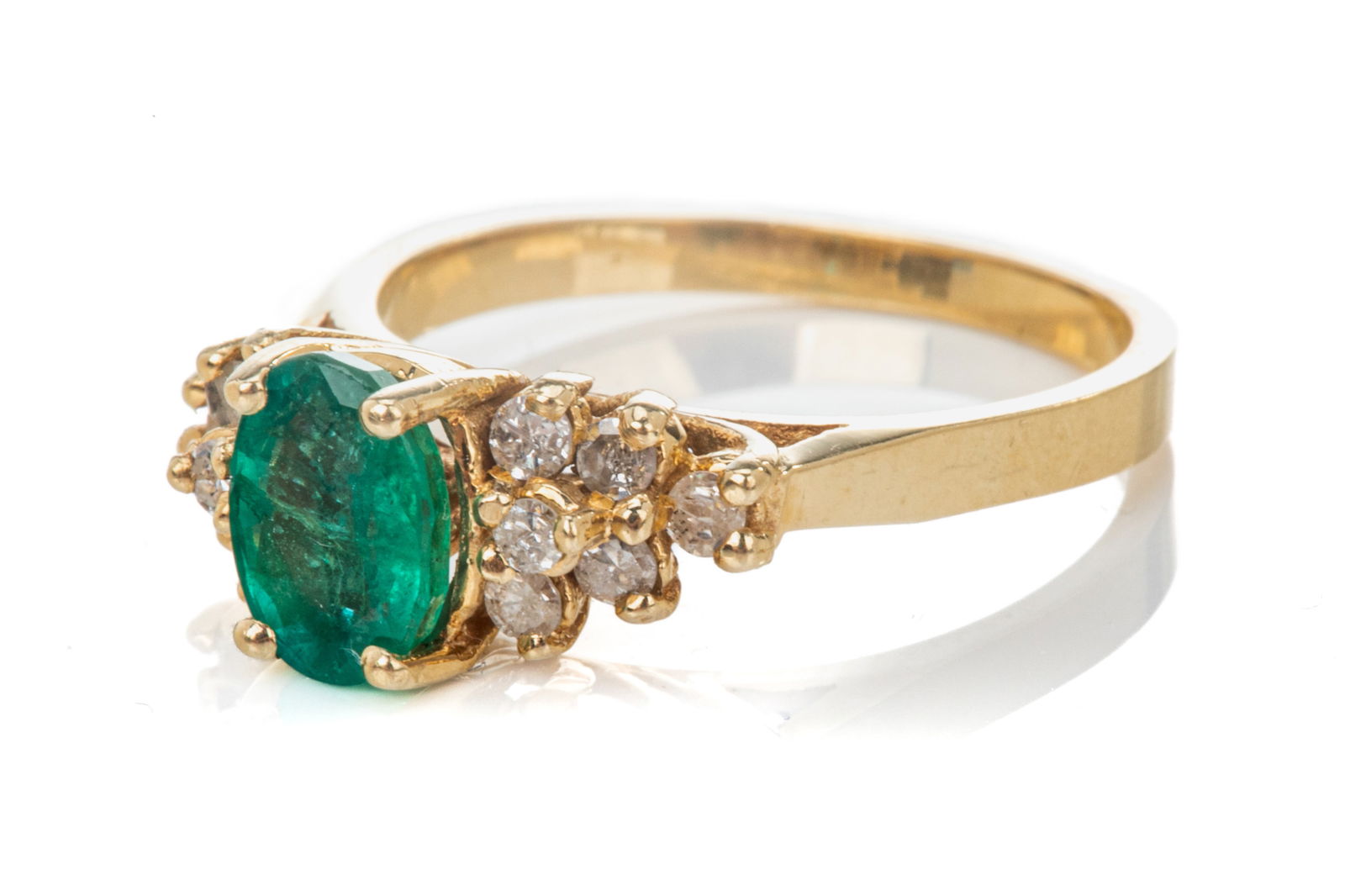14K GOLD EMERALD AND DIAMOND CLUSTER RING, 3g (1 of 1)