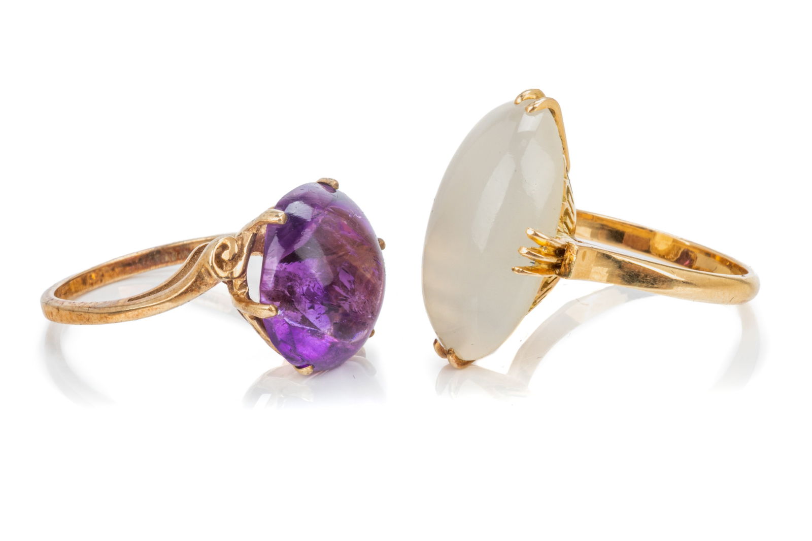TWO VINTAGE GOLD CABOCHON GEM-SET RINGS, 8.8g (1 of 3)