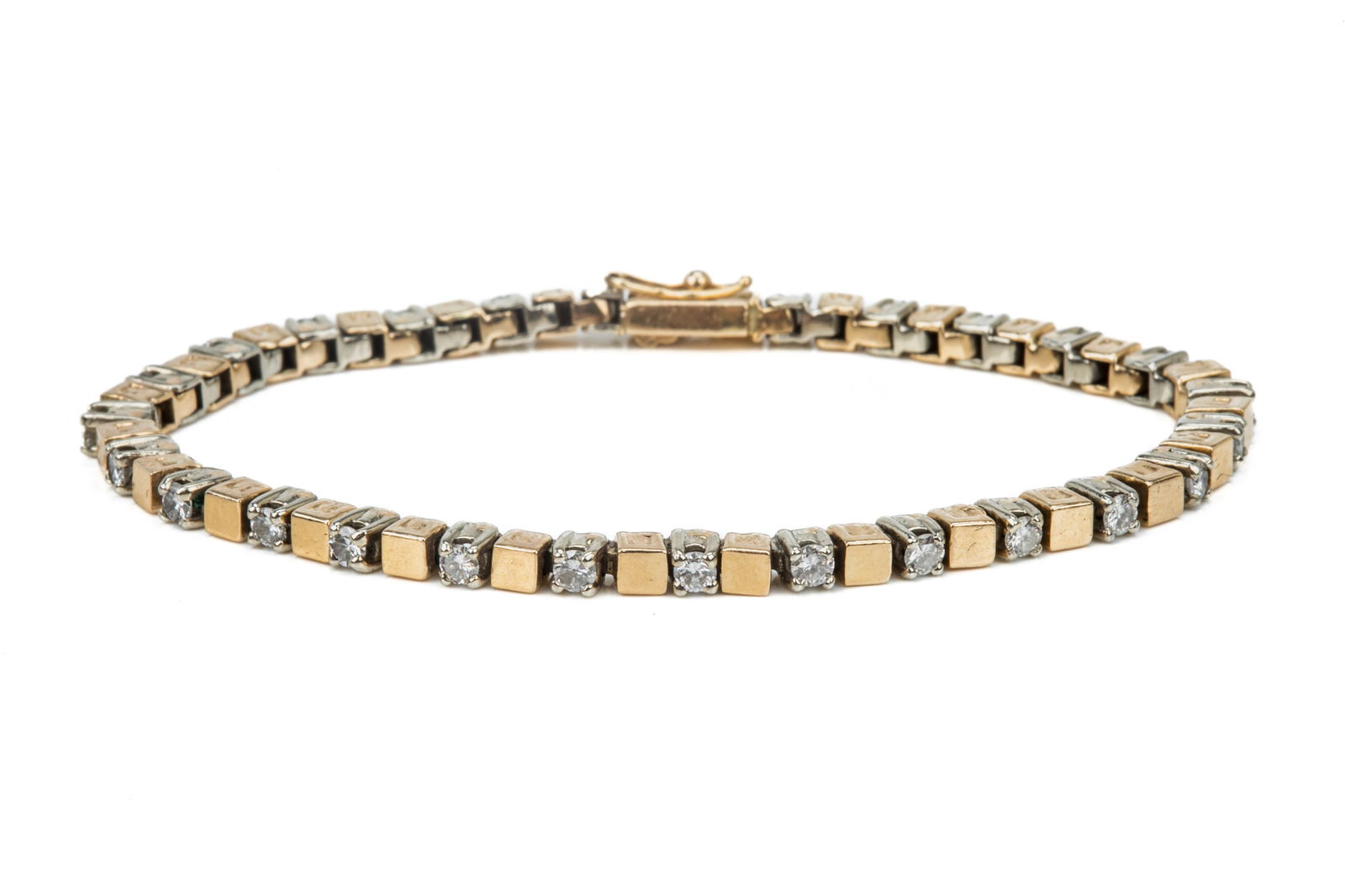 14K GOLD AND DIAMOND LINE BRACELET, 13g (1 of 3)