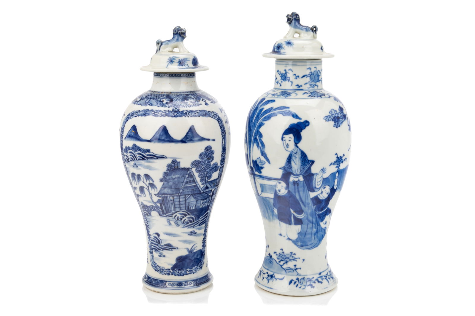 TWO CHINESE EXPORT BLUE & WHITE BALUSTER VASES (1 of 4)