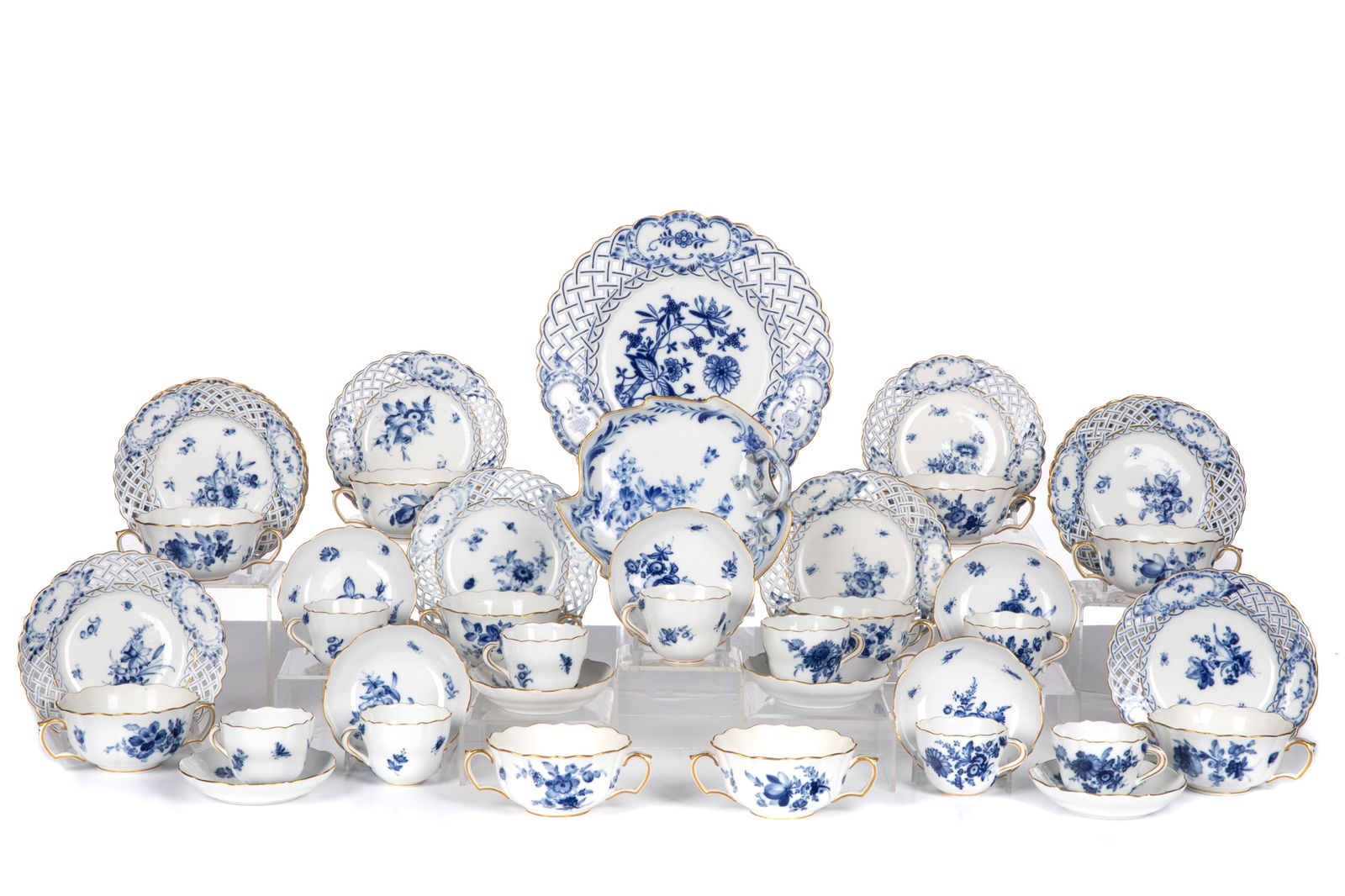 FORTY PIECES OF BLUE AND WHITE MEISSEN PORCELAIN (1 of 2)