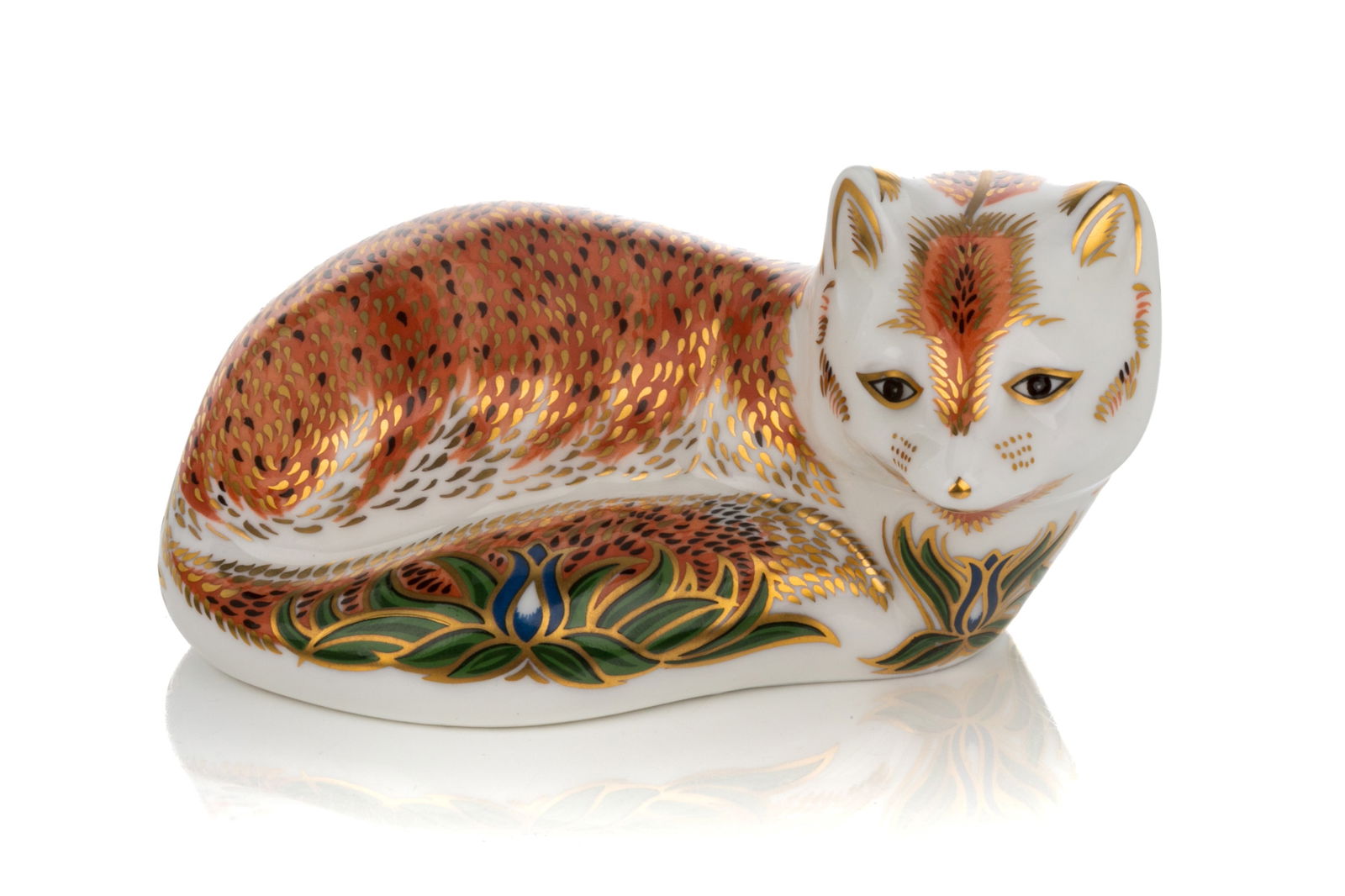 ROYAL CROWN DERBY 'LEICESTERSHIRE FOX' PAPERWEIGHT: Royal Crown Derby 'Leicestershire Fox' paperweight. Accompanied by a certificate indicating that it is number 1,445 of 1,500 in an edition specially commissioned by the Wheelvers of Loughborough. Mark