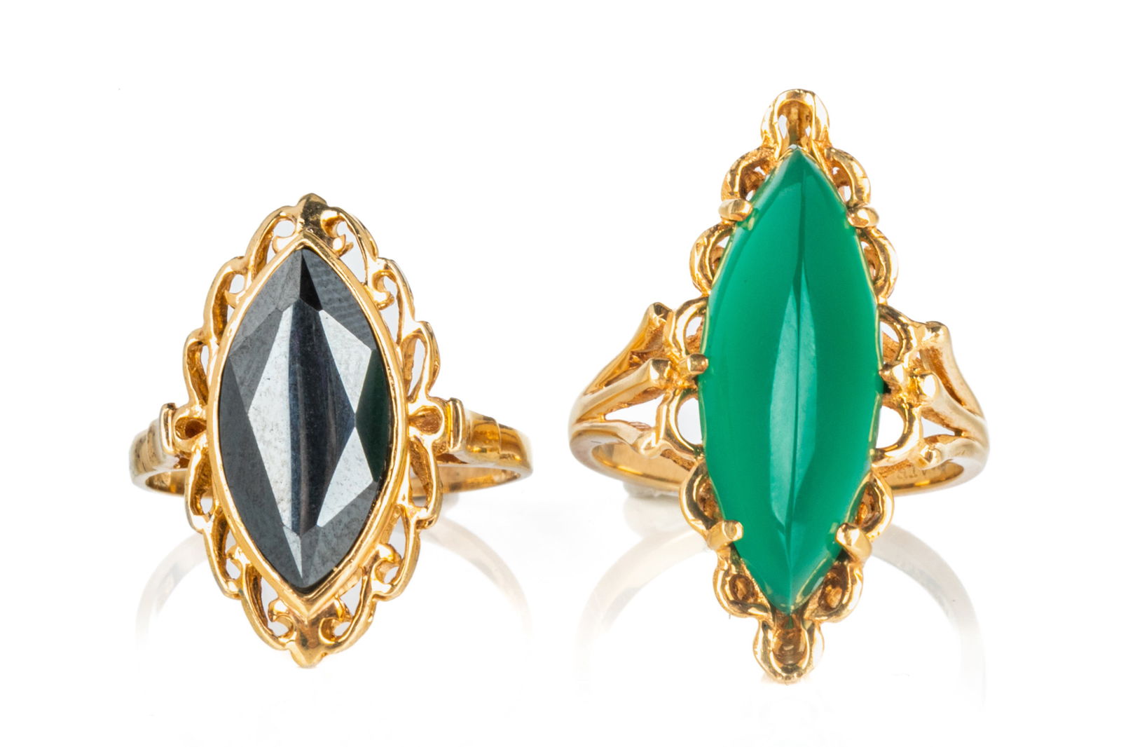 TWO YELLOW GOLD NAVETTE RINGS, 8.3g (1 of 3)