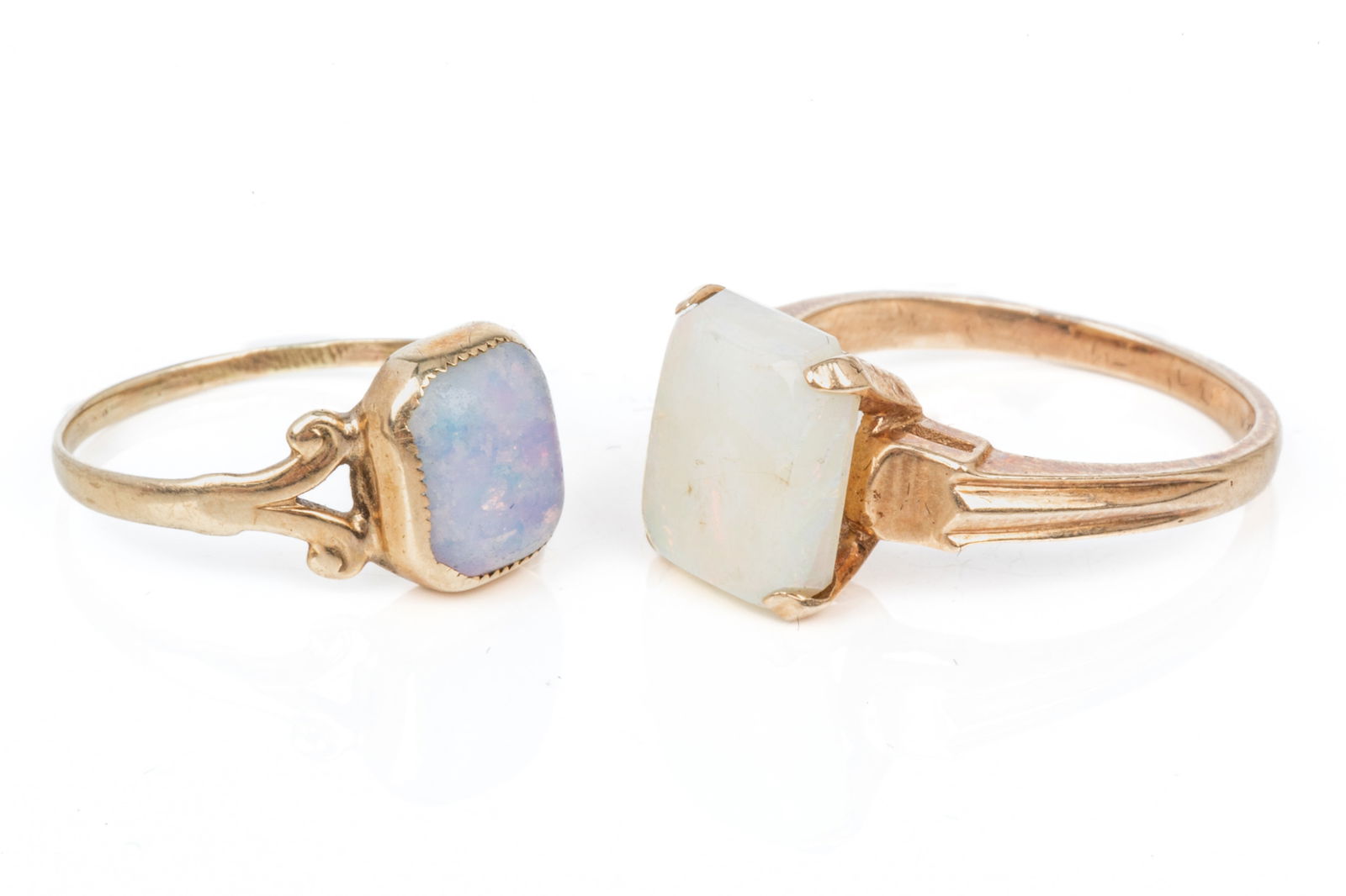 TWO VINTAGE 10K YELLOW GOLD AND OPAL RINGS, 4.1g (1 of 4)