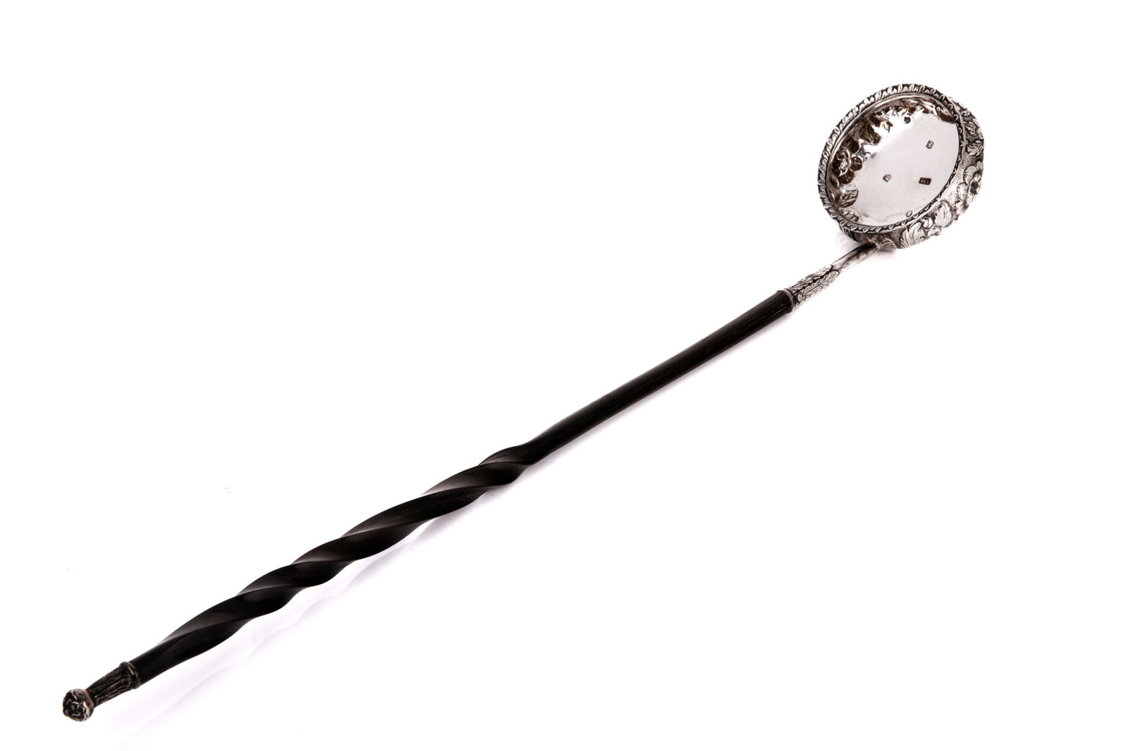 SCOTTISH GEORGE IV SILVER TODDY LADLE: An early 19th century Scottish sterling silver and natural material toddy ladle, Glasgow, 1822, maker possibly John Murray. The finely chased bowl is well marked and the handle is capped with a silver