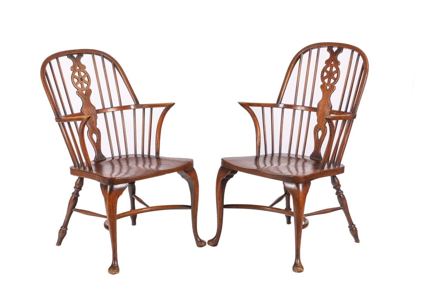 PAIR OF WHEEL BACK WINDSOR ARMCHAIRS (1 of 4)