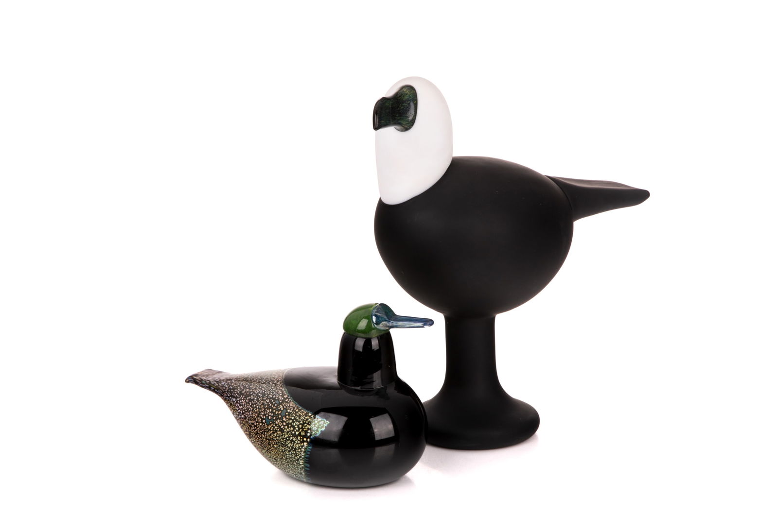 TWO IITTALA OIVA TOIKKA GLASS BIRDS (1 of 5)