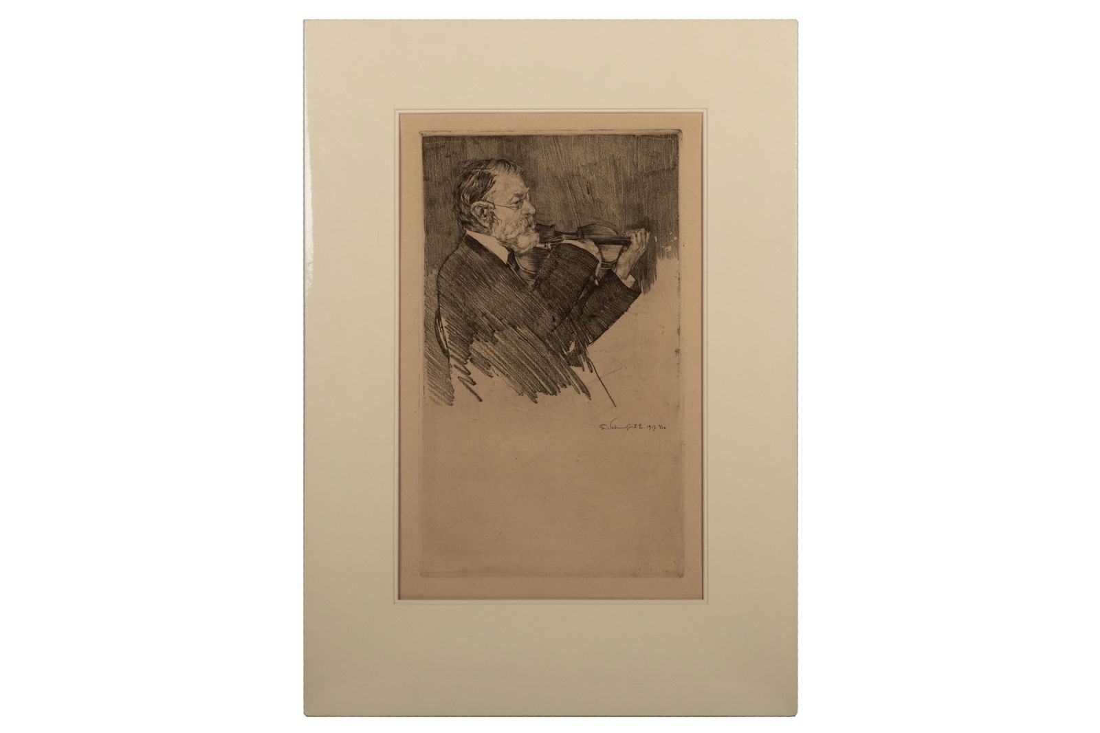 FERDINAND SCHMUTZER (Austrian, 1870-1928): Josef Joachim, Geigend (1917) Etching Ed. 4 / 10 Signed, dated and numbered bottom right Measurements (in mat): H. 24" x W. 17"