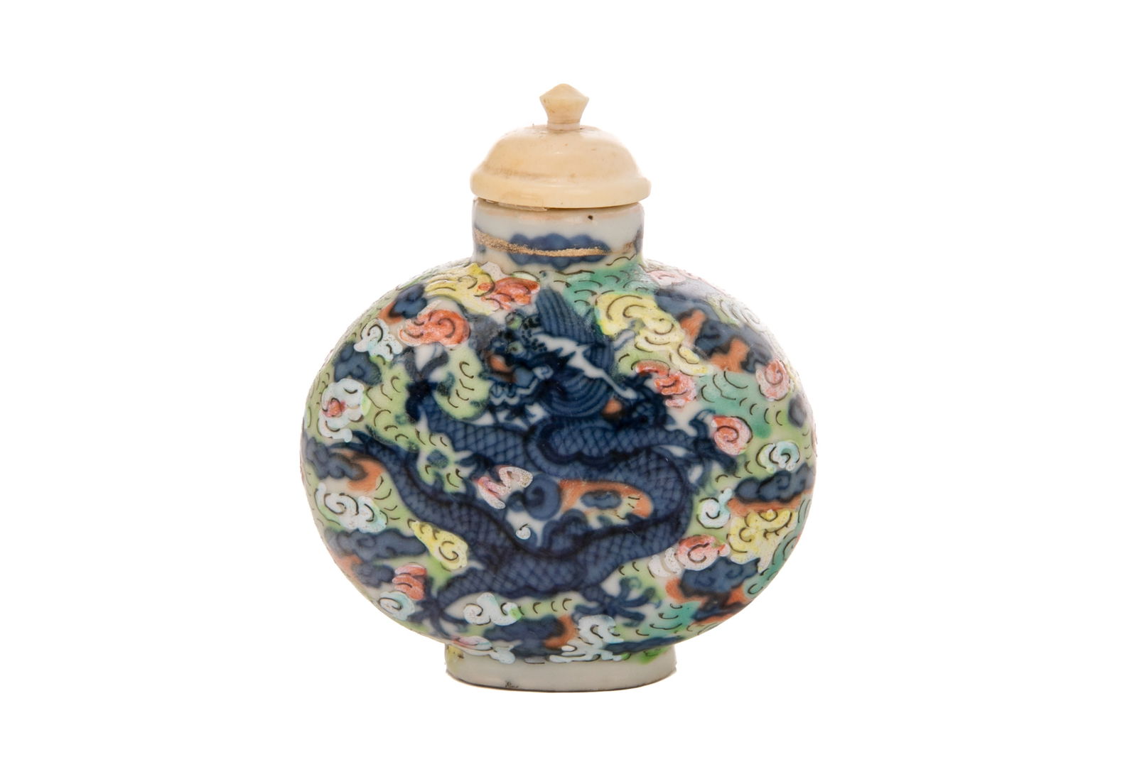 FAMILLE VERTE PORCELAIN DRAGON SNUFF BOTTLE (1 of 7)
