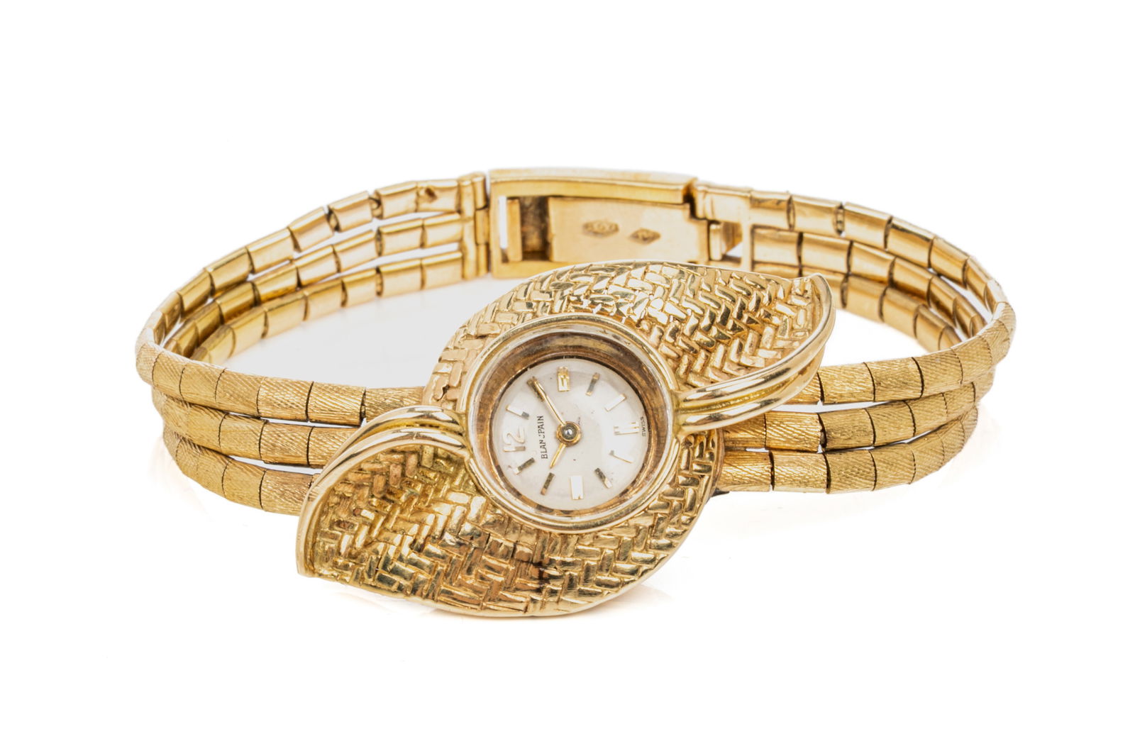 18K GOLD LADIES BLANCPAIN WRIST WATCH, 30.2g: A vintage ladies 18k yellow gold bracelet strap wrist watch, marked 18k to case and 750 to clasp. L. of strap: 15cm (6 in.)