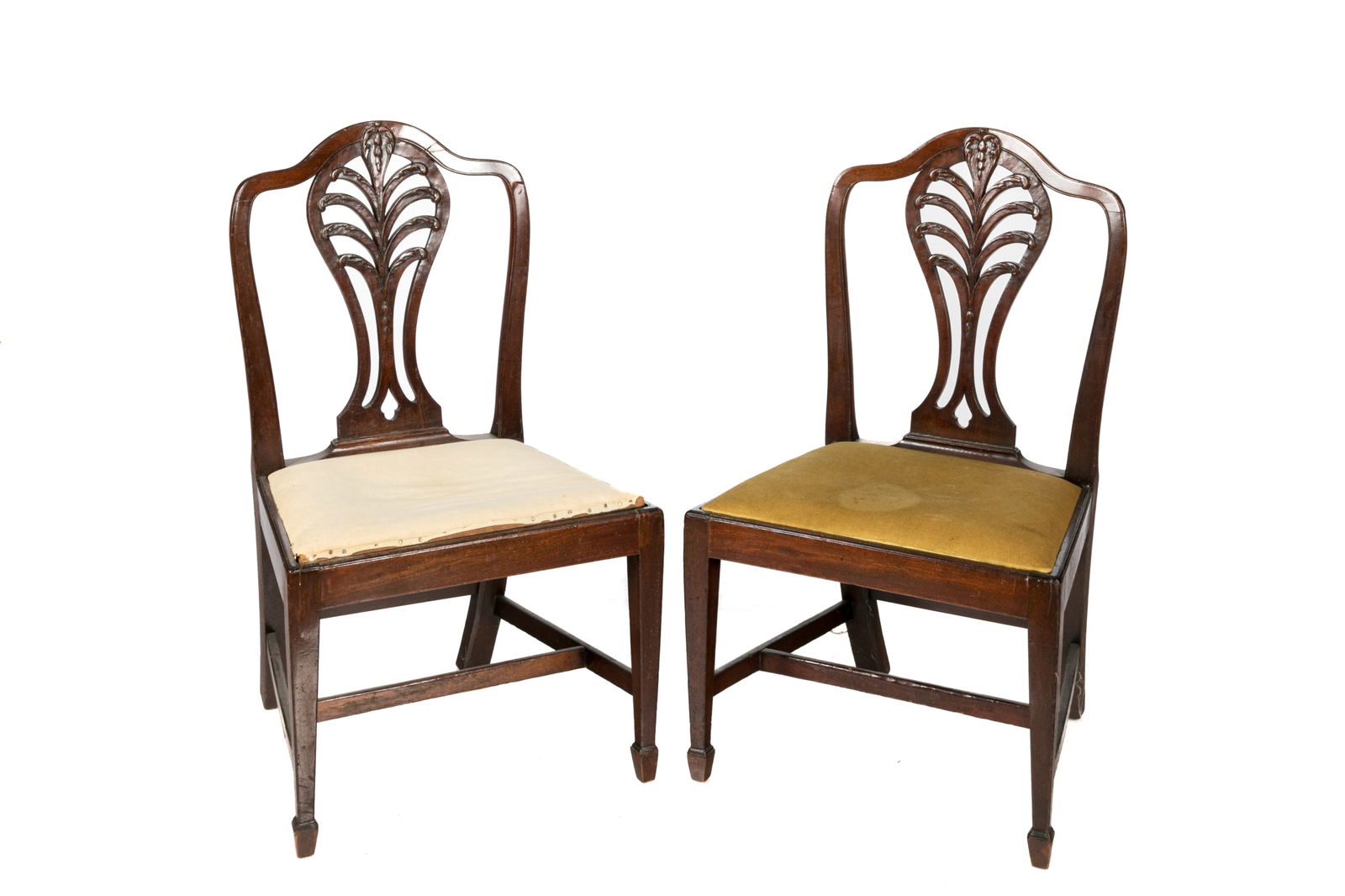 GEORGE III ENGLISH MAHOGANY CHAIRS: Neo-Classical carved backs with central feather design, English, late 18th C. H.: 37 1/2" x W.: 21" x D.: 16 1/4''