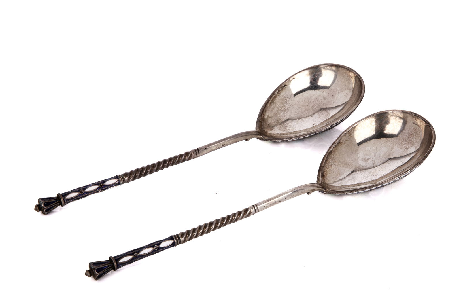 PAIR OF RUSSIAN SILVER & ENAMEL SPOONS, 119g (1 of 3)
