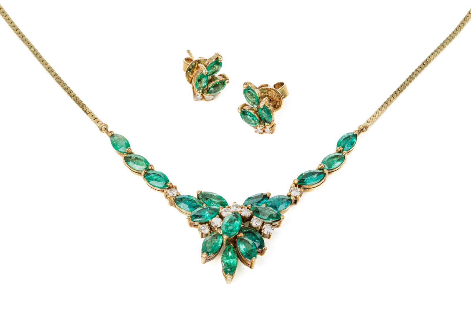 EMERALD & DIAMOND NECKLACE AND EARRING SET 11g (1 of 3)