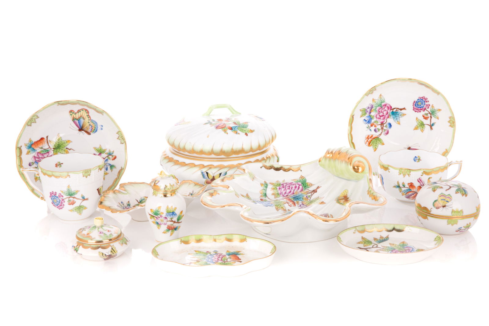 GROUP OF ASSORTED HEREND PORCELAIN (1 of 2)