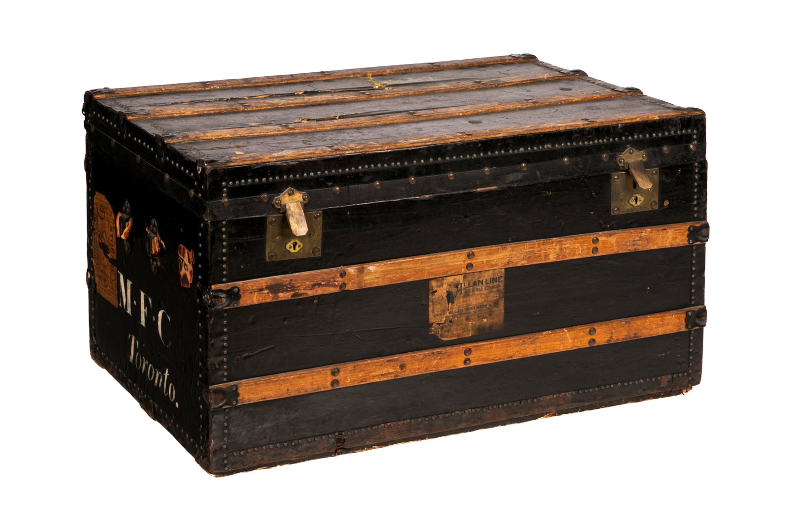VINTAGE TRAVEL TRUNK WITH CANADIAN LABLES: 22" x W 37" x D 24"