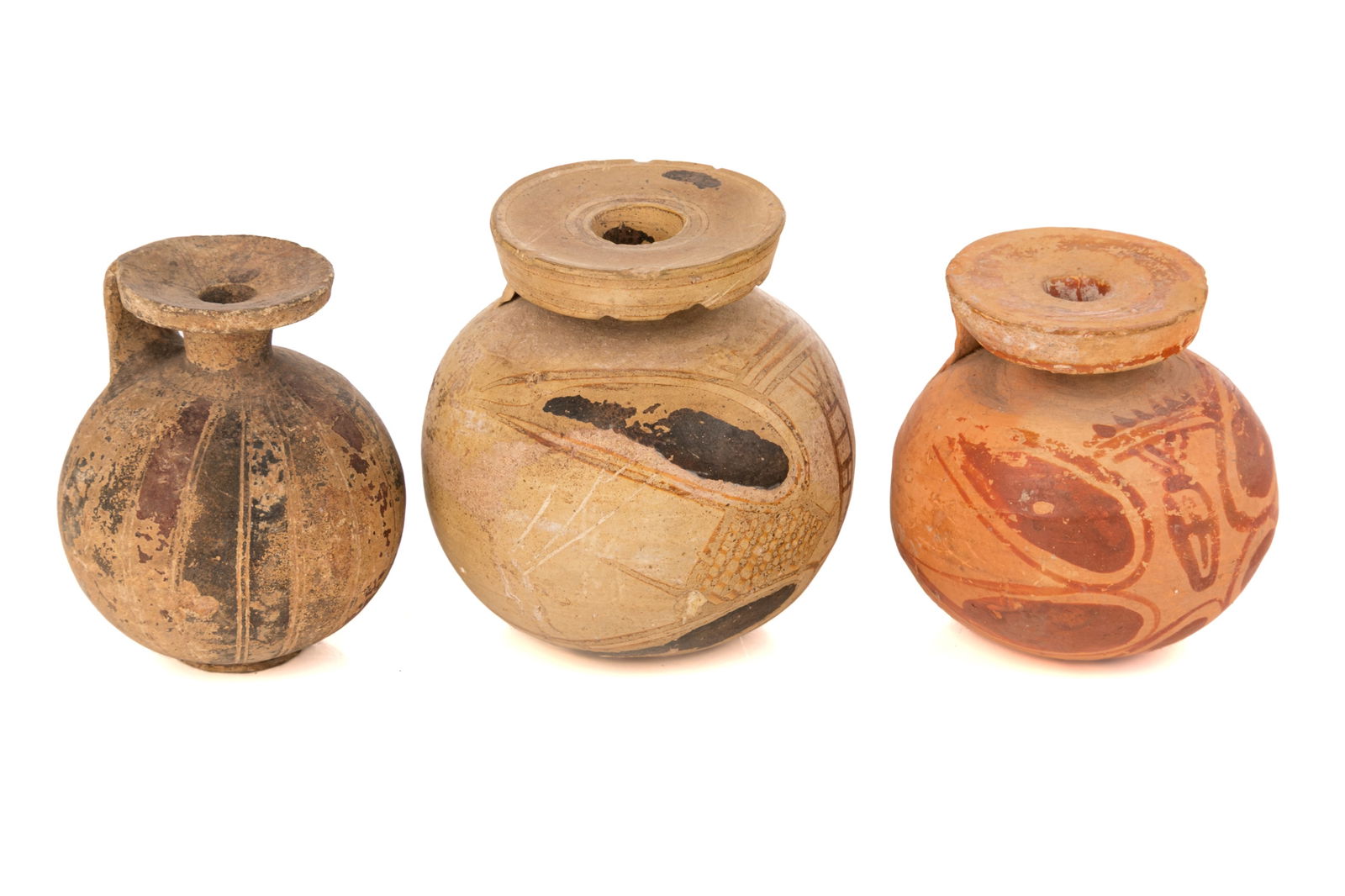 THREE ANCIENT POTTERY ALABASTRON ARYBALLOS VIALS (1 of 5)