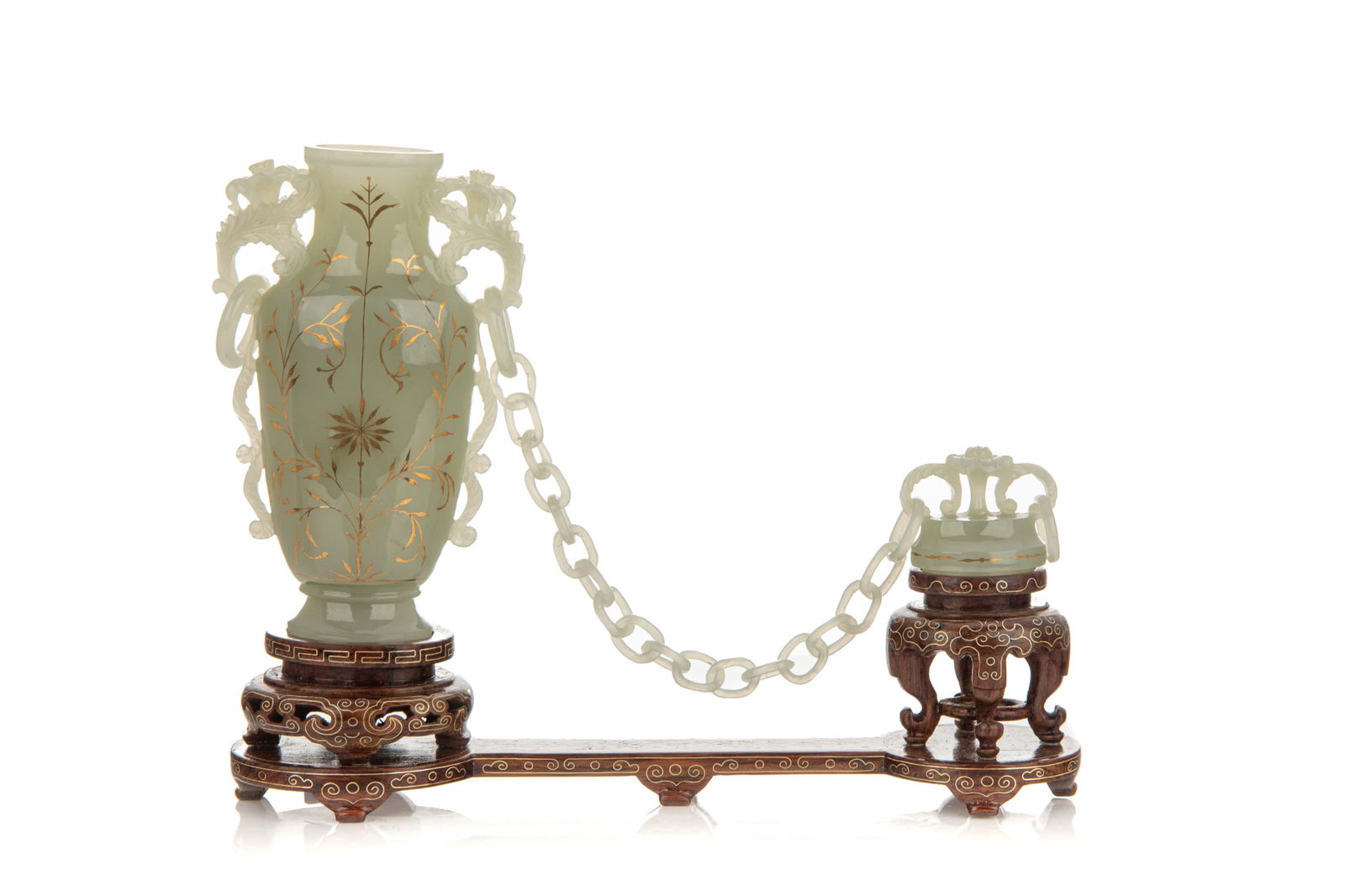 CHINESE CELADON JADE CHAIN LINK ORNAMENTAL VASE (1 of 6)