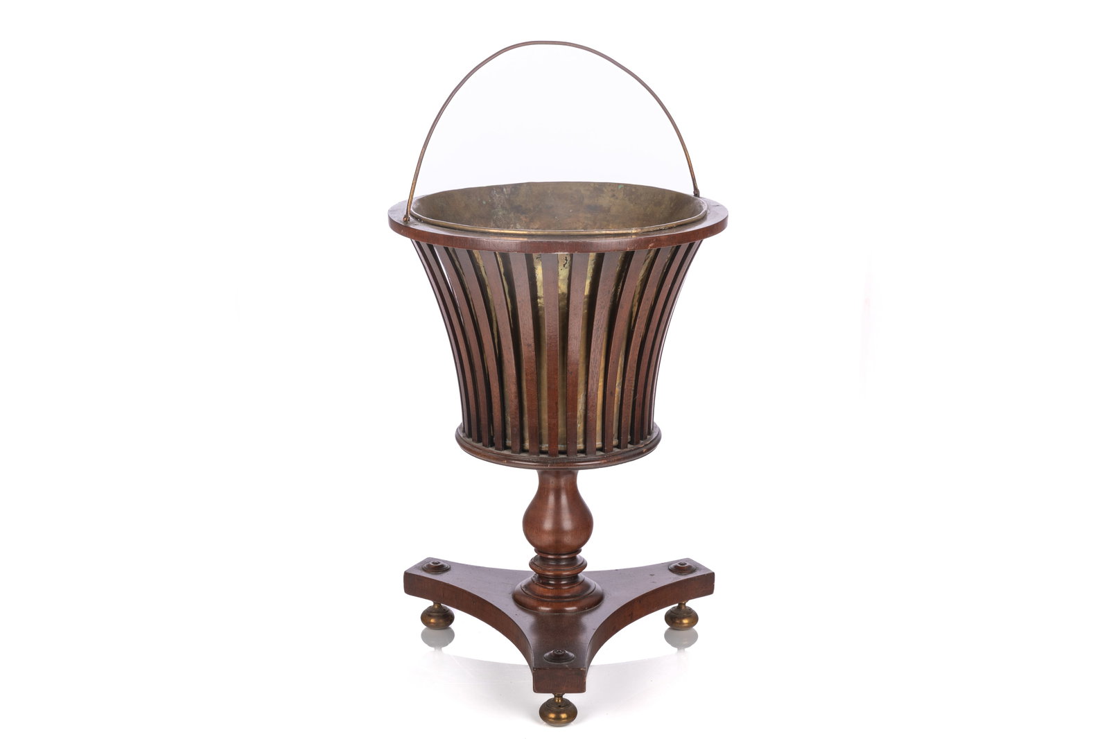 VICTORIAN MAHOGANY WINE BUCKET ON STAND: H 19" x W 14"