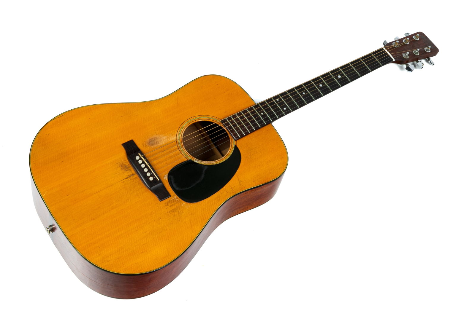 TERRY CLEMENTS' MARTIN D-18 GUITAR (1967) (1 of 5)