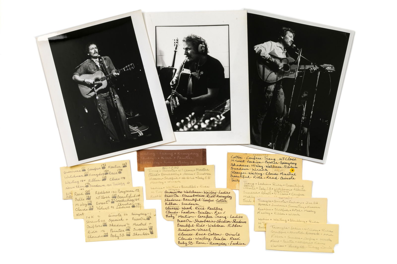 VINTAGE GORDON LIGHTFOOT PHOTOS & SET LISTS (1 of 4)