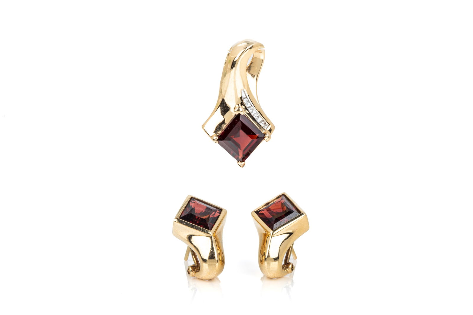 14K GOLD & GARNET PENDANT & EARRING SET 9.1g (1 of 4)