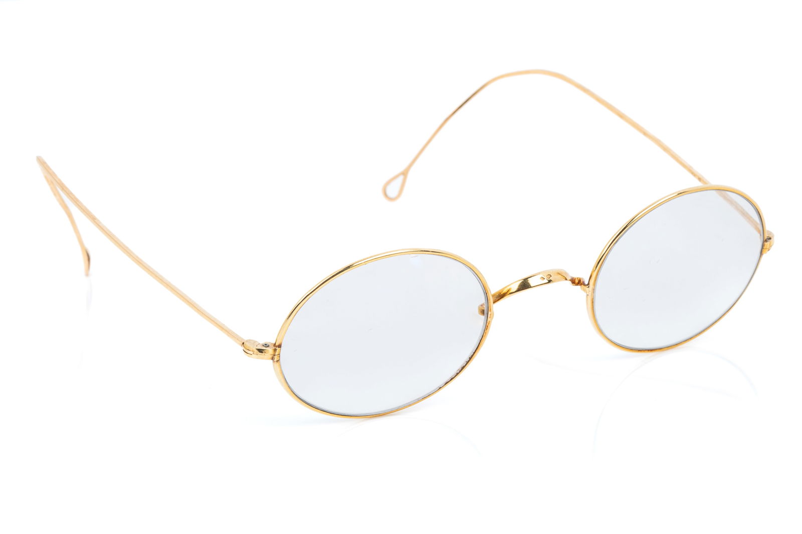 ANTIQUE 18K FRENCH GOLD FRAMED SPECTACLES 18.2g: Antique 18K yellow gold French spectacles with eagles head hallmark. 18.2 grams