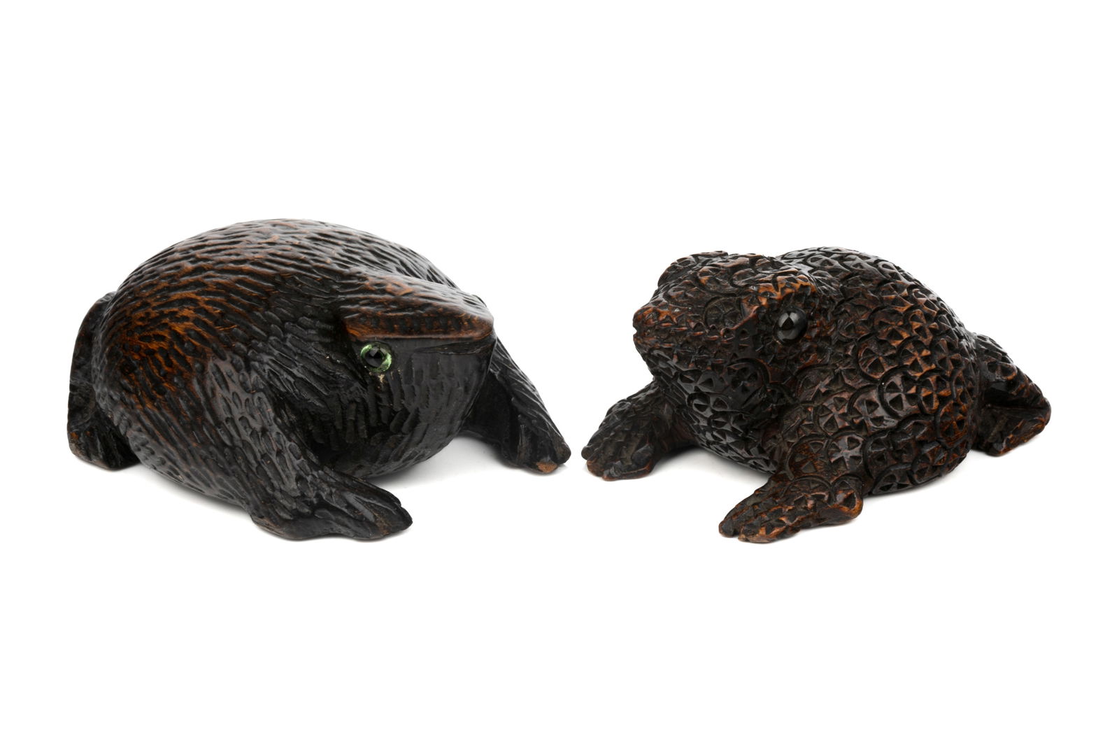 TWO TREEN TOAD SNUFF BOXES (1 of 1)