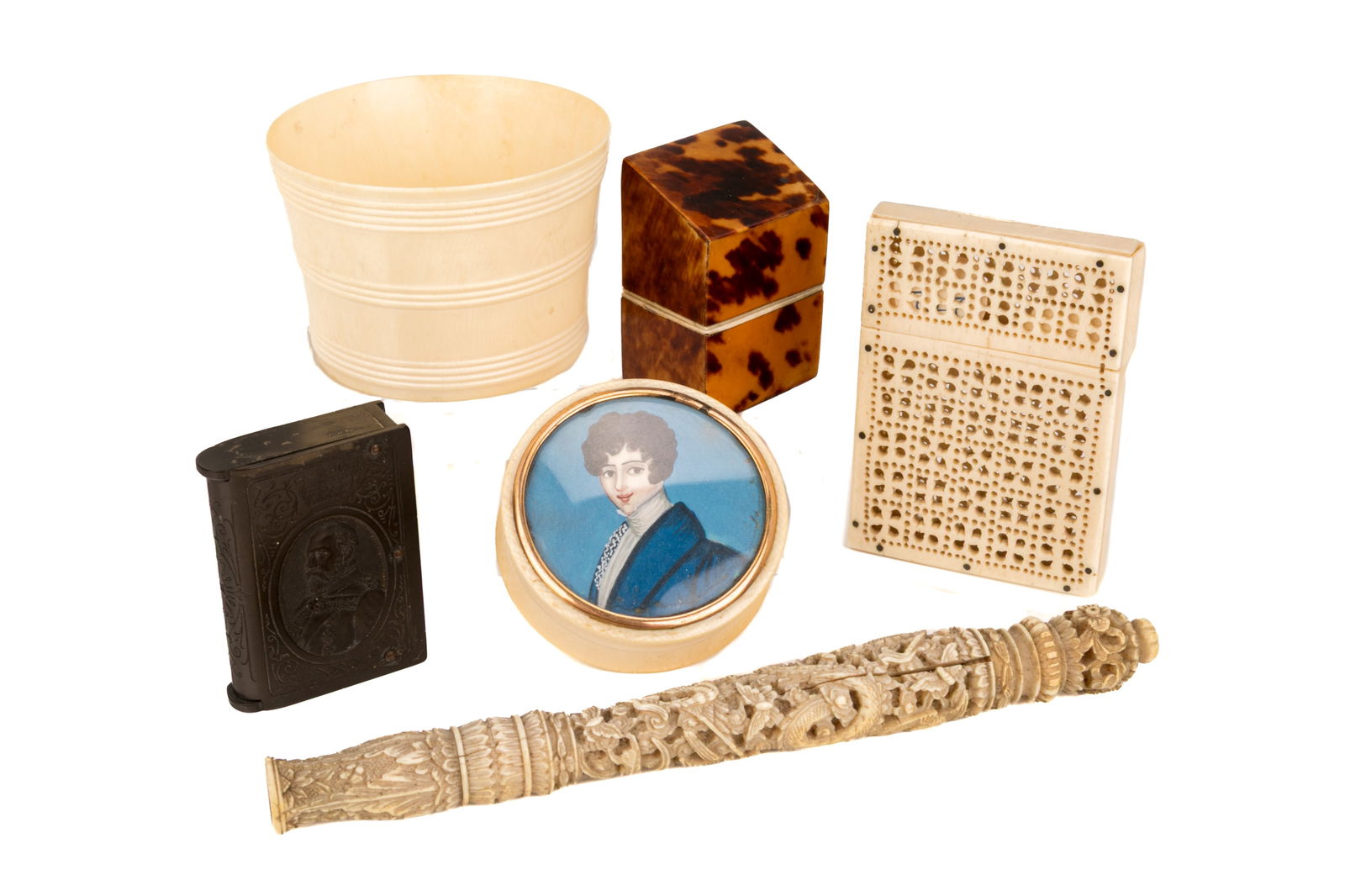 LIVEAUCTIONEERS HAS WITHDRAWN THIS LOT FROM THE AUCTION (1 of 2)