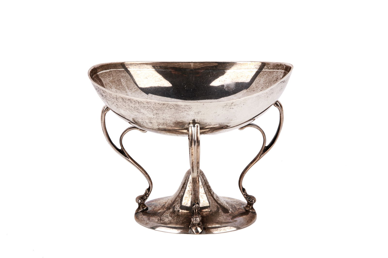 ARTS & CRAFTS BIRMINGHAM SILVER COMPORT, 198g: Small footed bowl raised on four legs, Birmingham, 1908, William Adams Ltd. W. 14cm (5 1/2in) H. 10.5cm (4 1/4in)