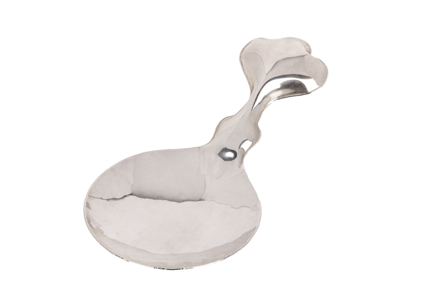 MODERN ENGLISH STUDIO SILVER SPOON, 142g: 21st century English sterling silver spoon from the studio of silversmith Lucian Taylor, hallmarked for London 2010. The large round bowl has a deep pillow shaped handle. Weight 142 G. Length 17