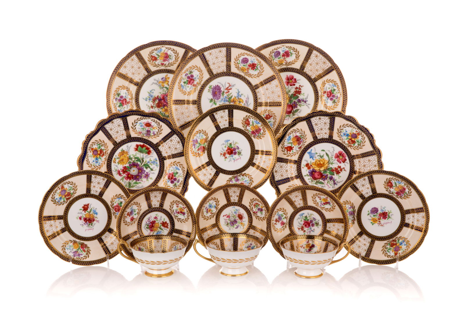 ASSORTED QUEEN MARY PATTERN DINNERWARE (1 of 4)