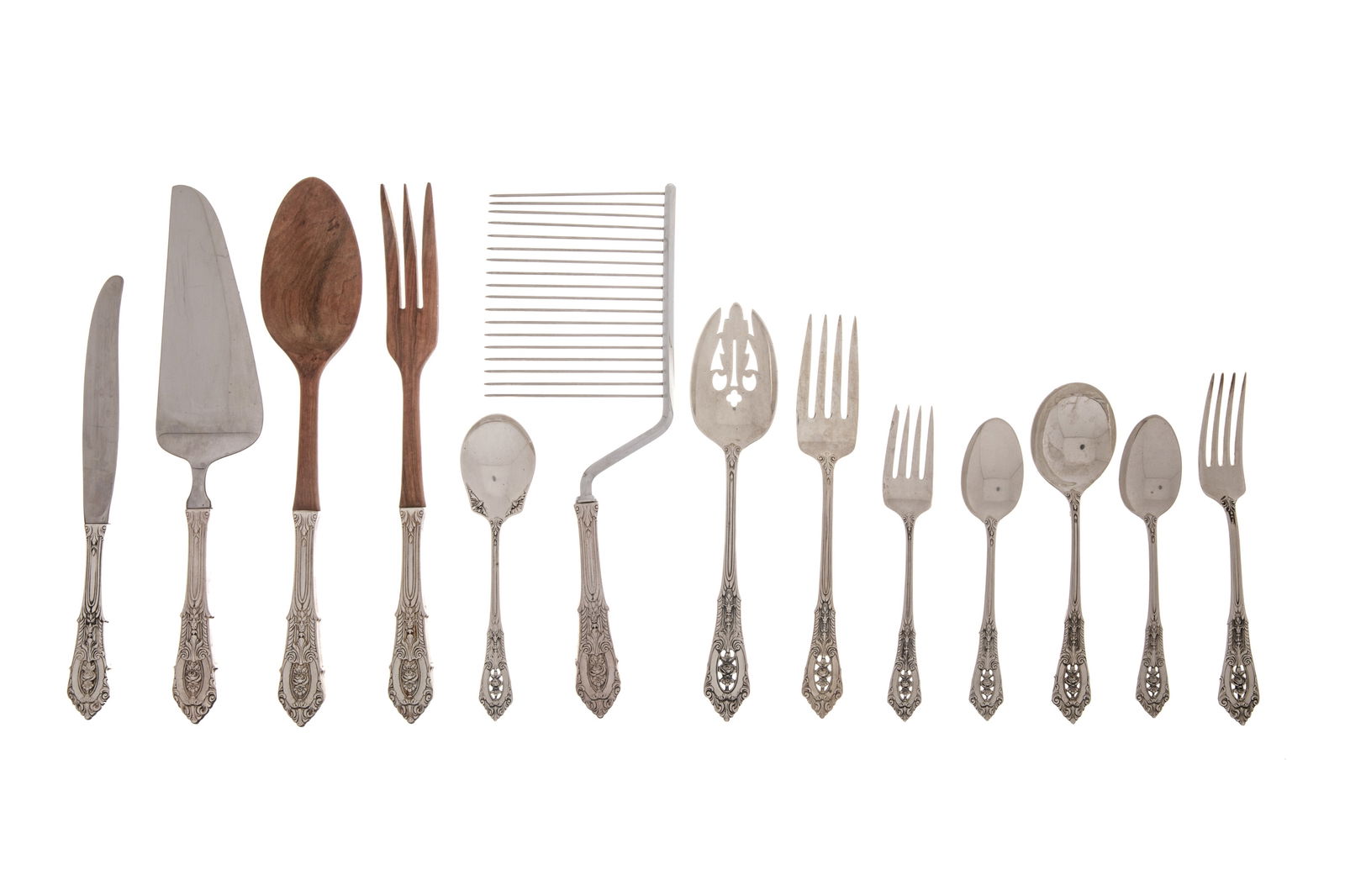 SILVER ROSEPOINT FLATWARE SET FOR 18, 3430g (1 of 2)