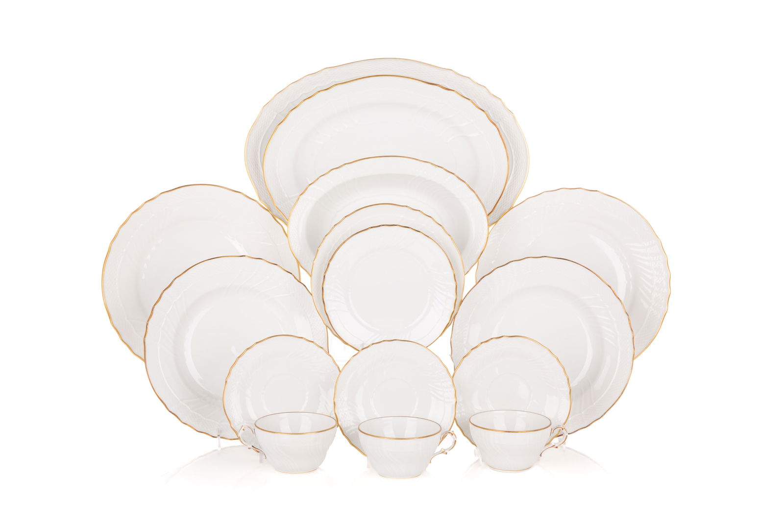 56pc SET OF RICHARD GINORI PORCELAIN DINNERWARE (1 of 3)